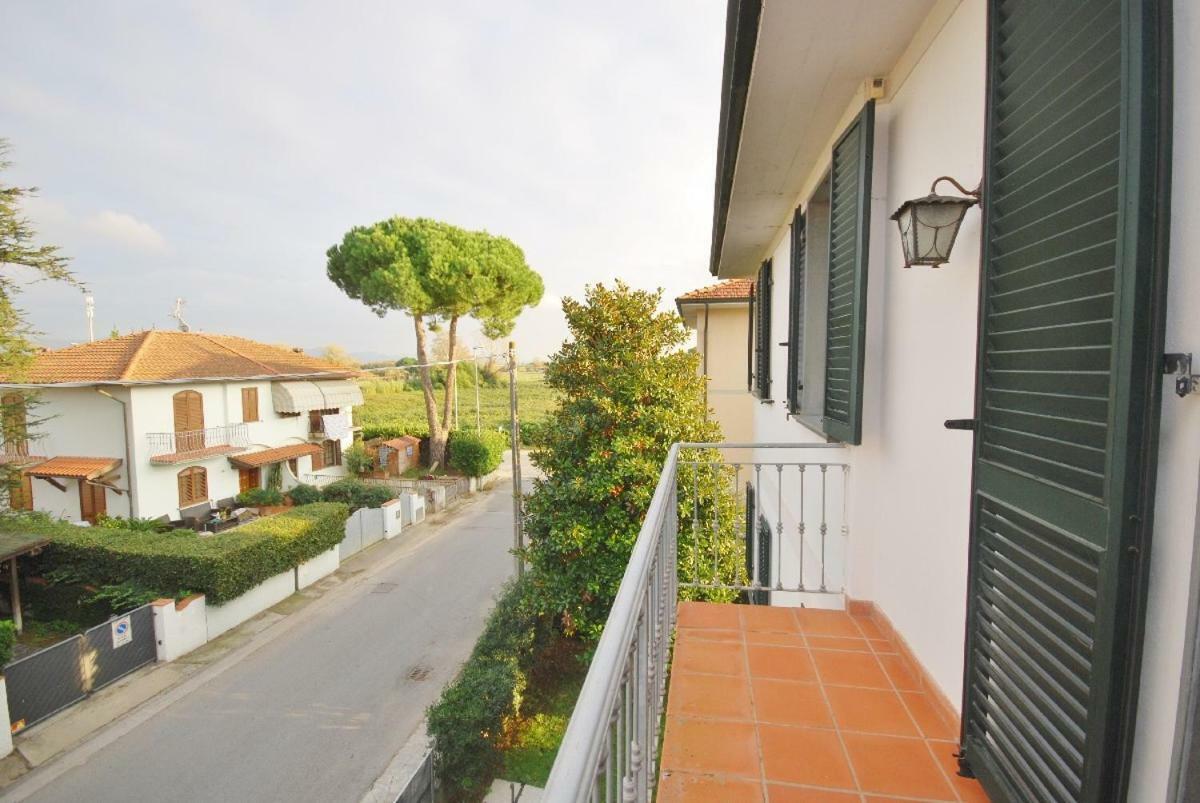 Raffinato Attico Vicino Al Mare Con Solarium Lido Di Camaiore Exteriér fotografie