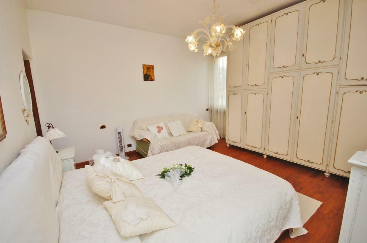 Raffinato Attico Vicino Al Mare Con Solarium Lido Di Camaiore Exteriér fotografie