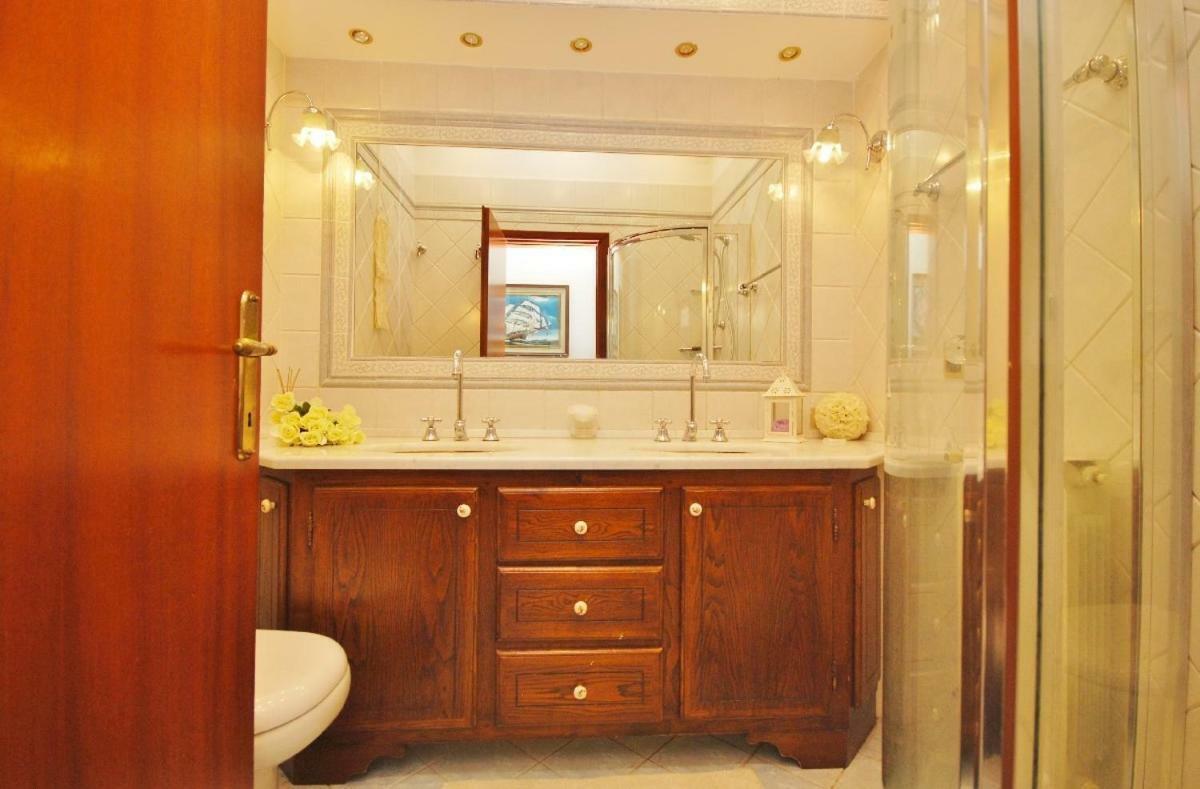 Raffinato Attico Vicino Al Mare Con Solarium Lido Di Camaiore Exteriér fotografie