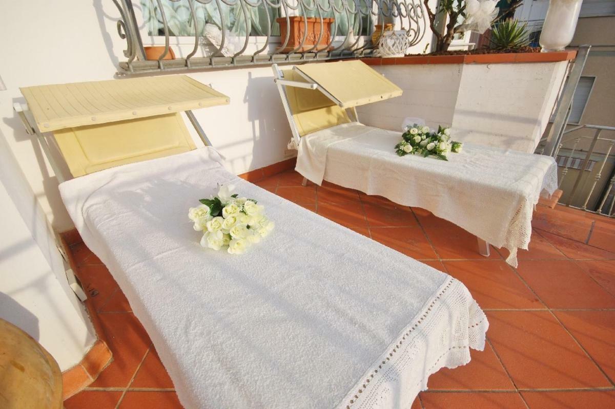 Raffinato Attico Vicino Al Mare Con Solarium Lido Di Camaiore Exteriér fotografie