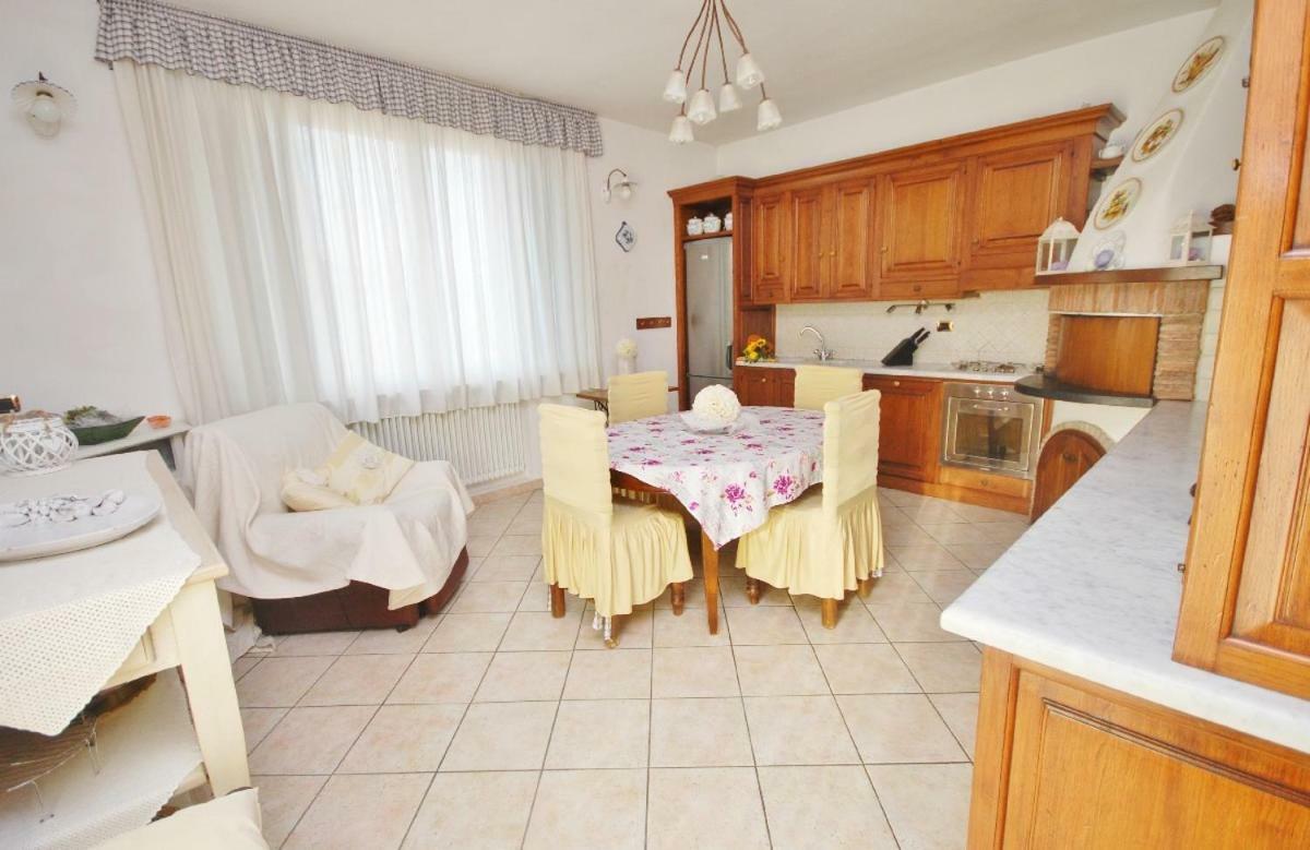 Raffinato Attico Vicino Al Mare Con Solarium Lido Di Camaiore Exteriér fotografie