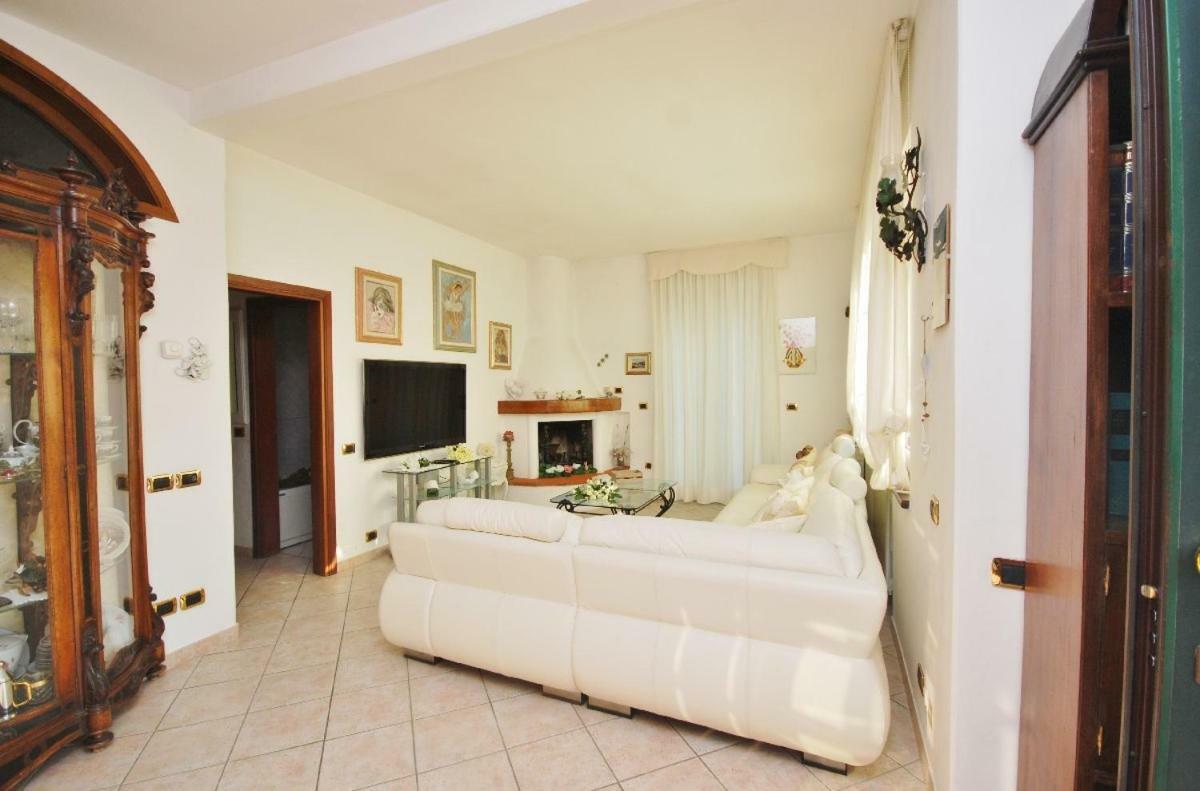 Raffinato Attico Vicino Al Mare Con Solarium Lido Di Camaiore Exteriér fotografie